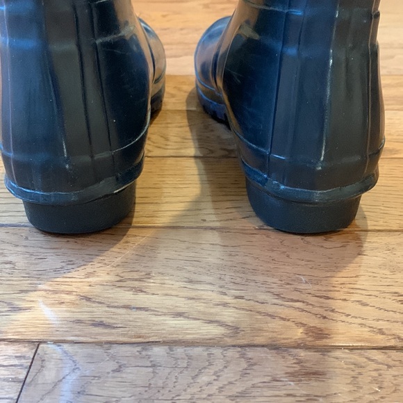 Hunter Original Tall Glossy Navy Rain Boot - Picture 11 of 12